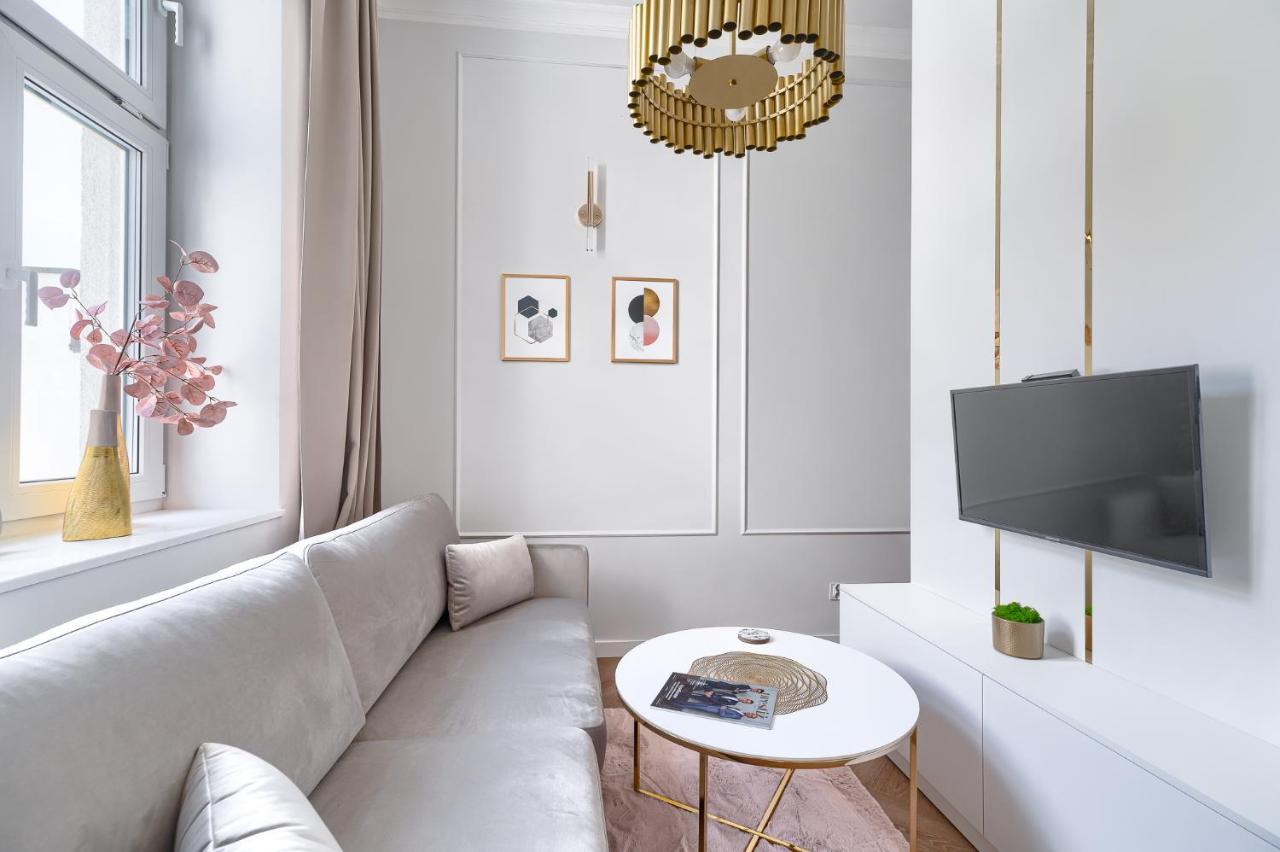 Margi Aura Lux Large And Very Glam Studio ชเตชชิน ภายนอก รูปภาพ